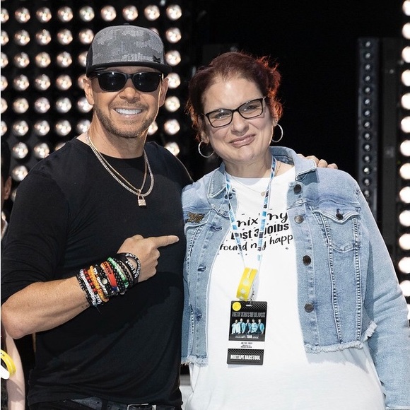 Meet your Posher, Kris - Picture 3 of 3